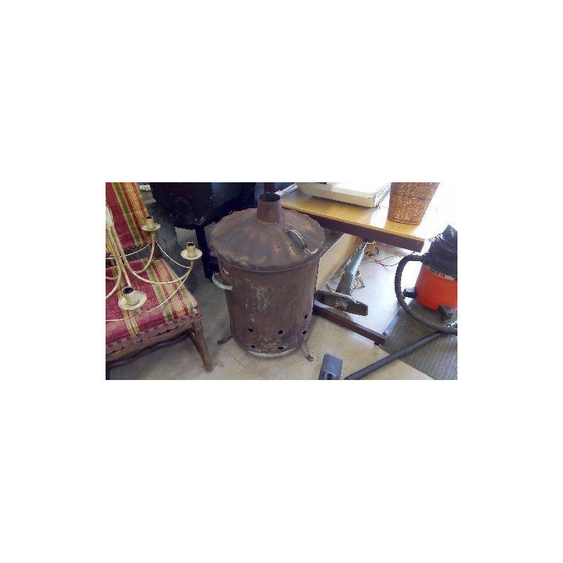 INCINÉRATEUR À FEUILLES