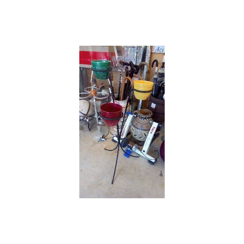 SUPPORT POT DE FLEURS FER FORGÉ 