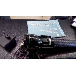 LAMPE TORCHE MAGLITE MURALE
