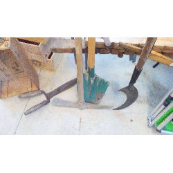 OUTIL DE JARDIN L UNITÉ