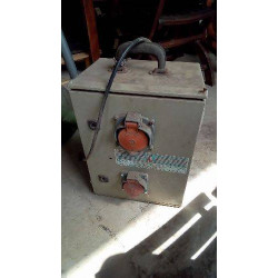 BOÎTIER ÉLECTRIQUE DE CHANTIER