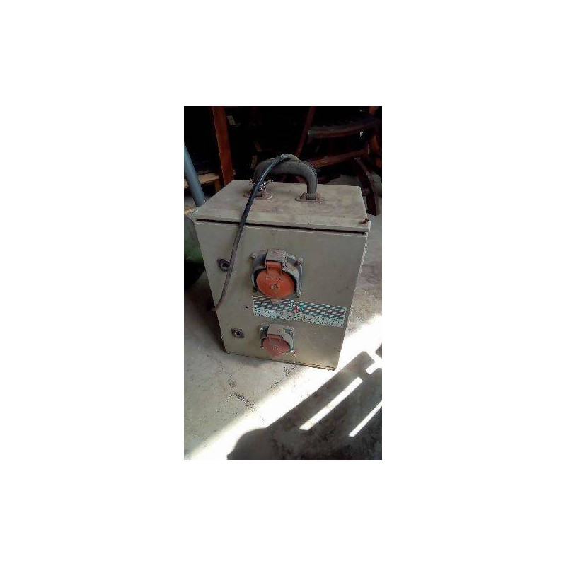 BOÎTIER ÉLECTRIQUE DE CHANTIER