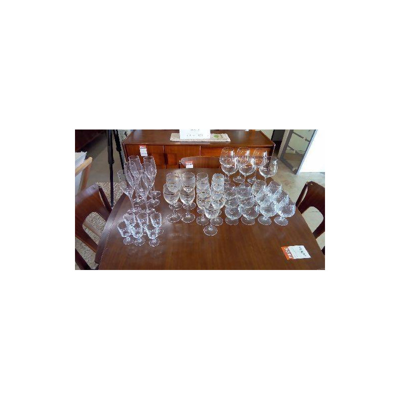 VERRES EN CRISTAL LE  LOT