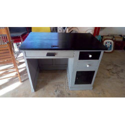 BUREAU PATINÉ
