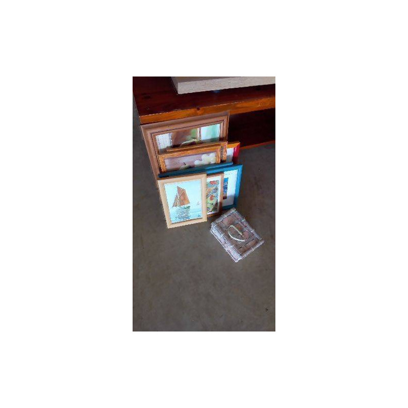 ENCADREMENT OU DIVERS 