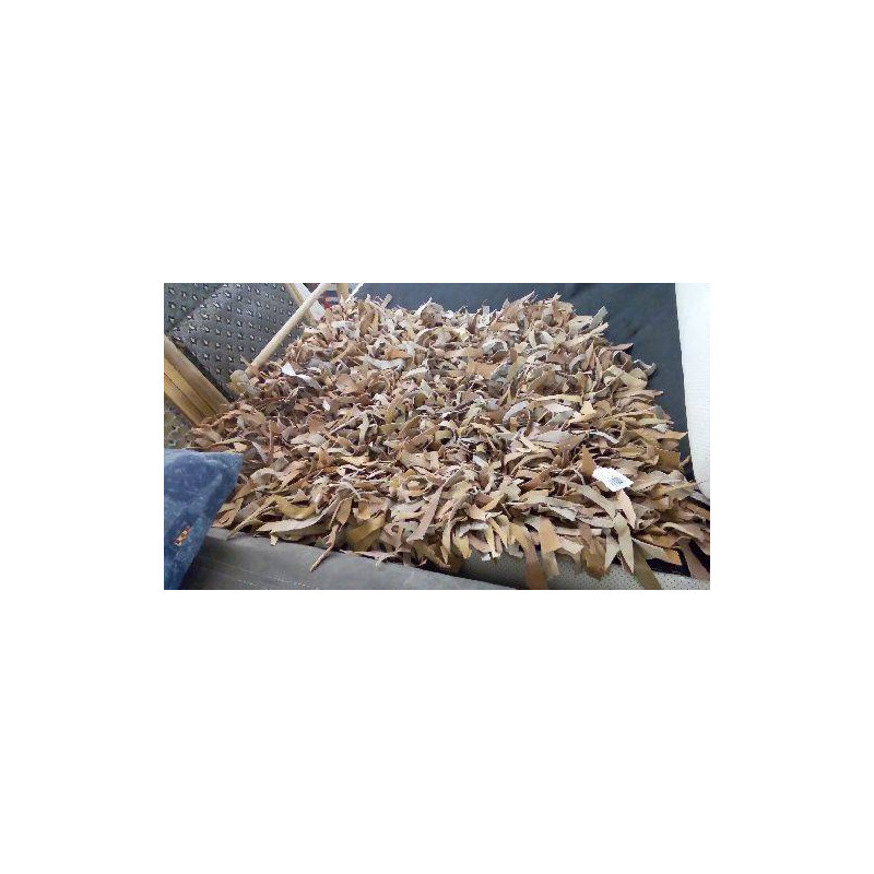 TAPIS LANIÈRES DE CUIR