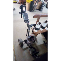 CHARIOT DE GOLF ÉLECTRIQUE...