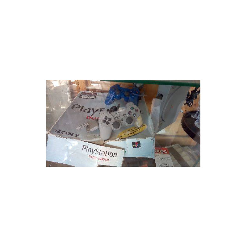 CONSOLE PS1 AVEC 2 MANETTES