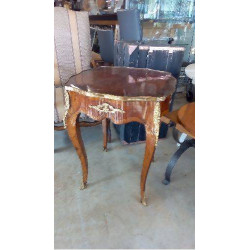 TABLE DE MILIEU BOIS DE ROSE