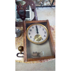 PENDULE RÉGULATEUR BRILLIÉ...