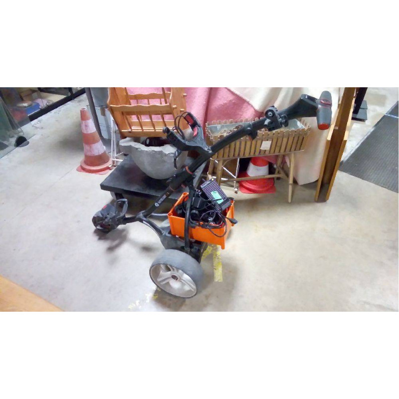 CHARIOT DE GOLF ÉLECTRIQUE FOISSY  2 BATTERIES LITHIUM