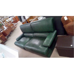 CANAPÉ CUIR VERT EN L\'ÉTAT