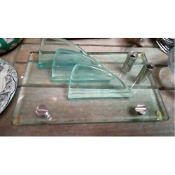 RANGE COURRIER VERRE