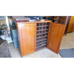 MEUBLE À FANIONS TECK...