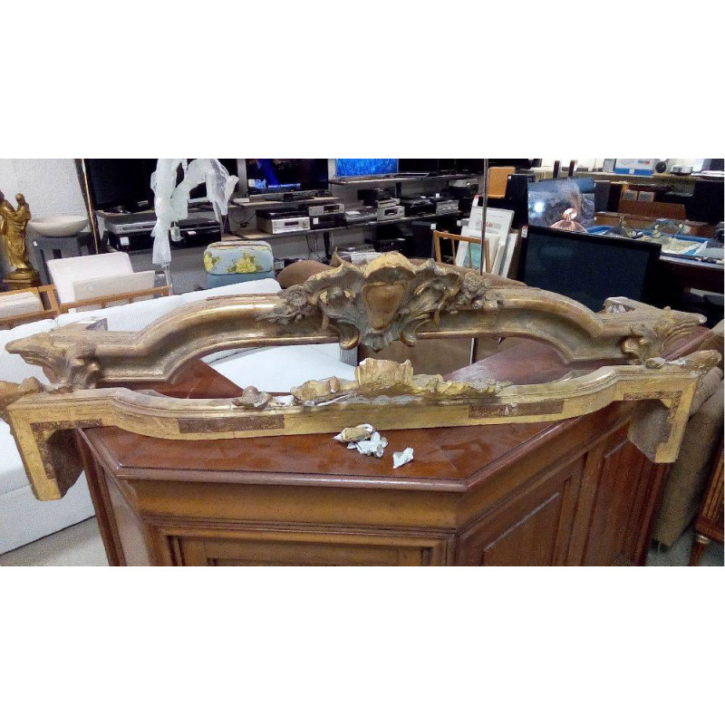 BALCONIERE BOIS ET STUC DORÉ