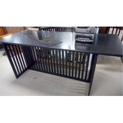 TABLE ANNÉES 80 NOIRE