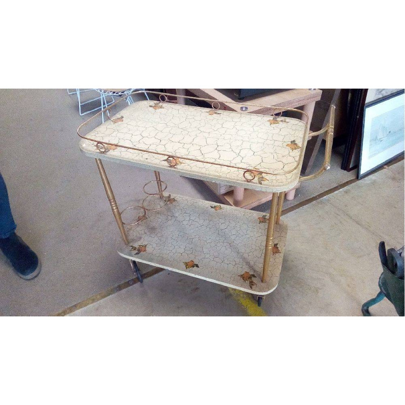 DESSERTE ROULANTE EN L\'ÉTAT