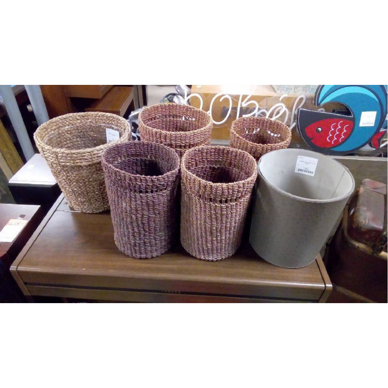 CORBEILLE DE SALLE DE BAINS