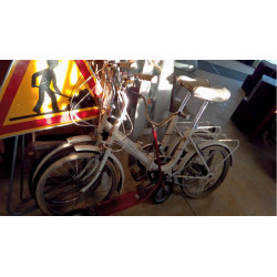 VÉLO PLIANT RALEIGH EN L\'ÉTAT