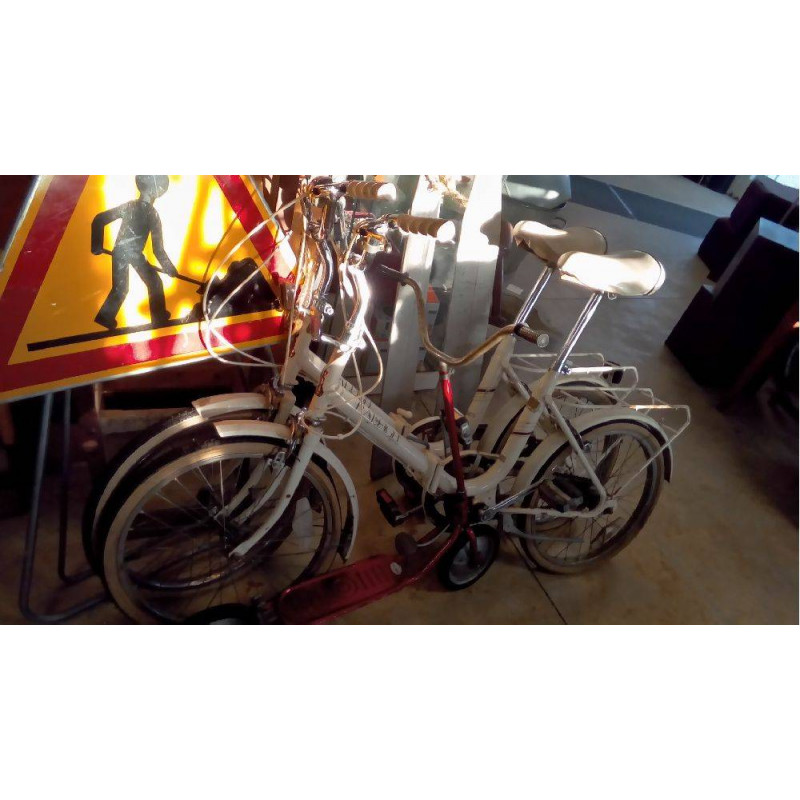 VÉLO PLIANT RALEIGH EN L\'ÉTAT