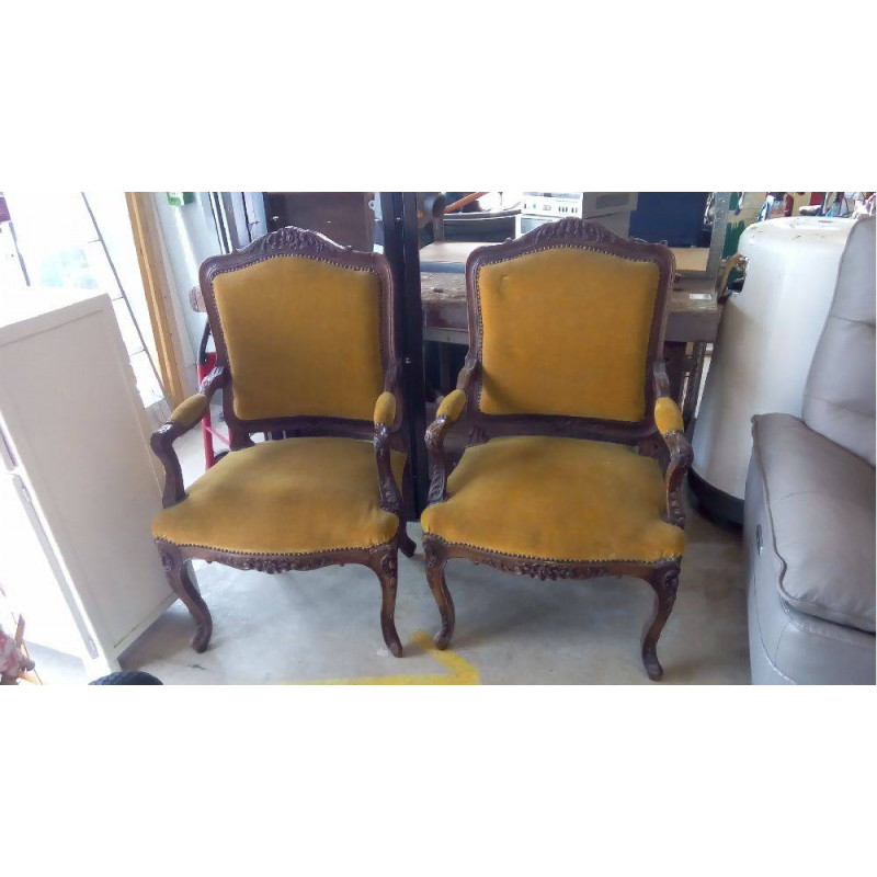 PAIRE  DE FAUTEUILS CHÊNE VELOURS MOUTARDE STYLE LOUIS XV 19ÈME