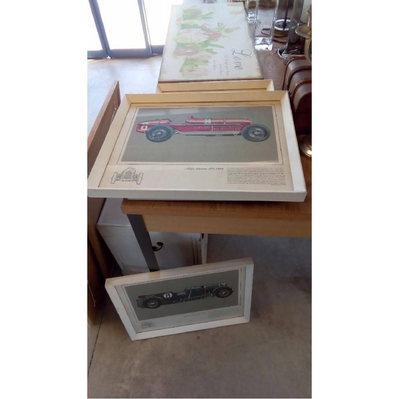 ENCADREMENT AUTOMOBILE