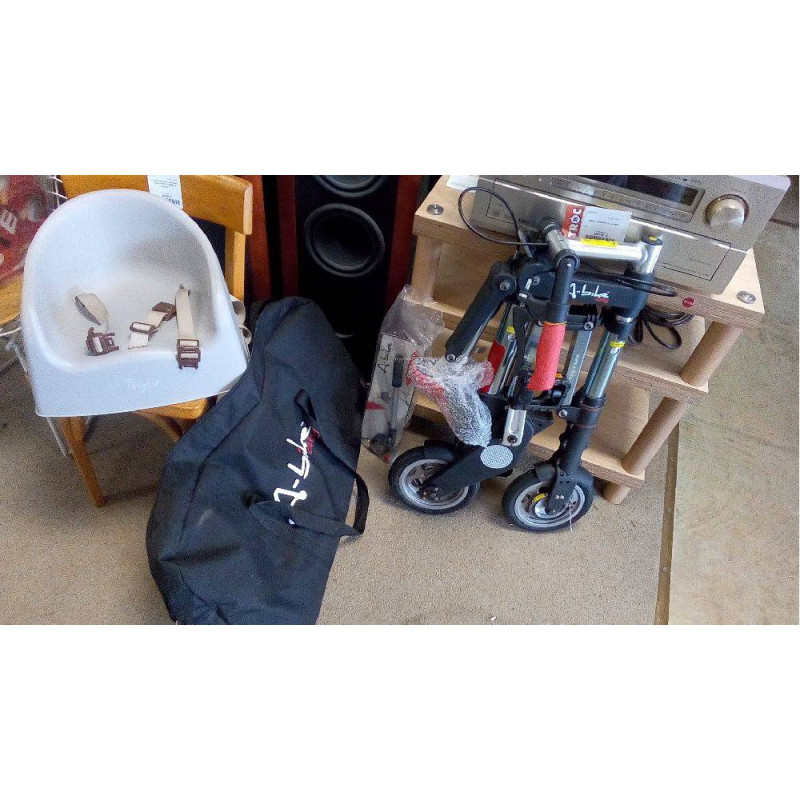 MINI VÉLO PLIANT JAMAIS SERVI AVEC SON SAC ET ACCESSOIRES