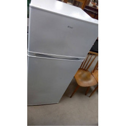 RÉFRIGÉRATEUR CONGÉLATEUR...