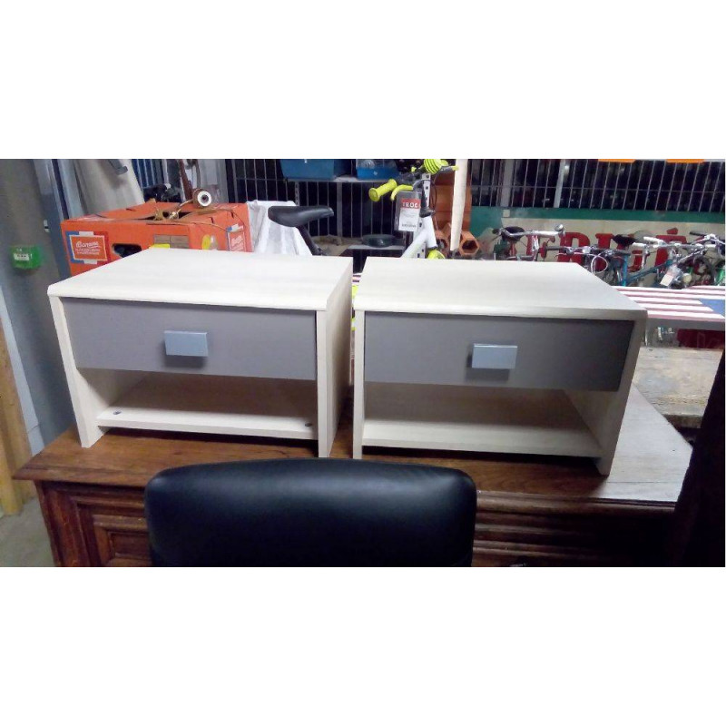 PAIRE DE CHEVETS MÉLAMINÉS 