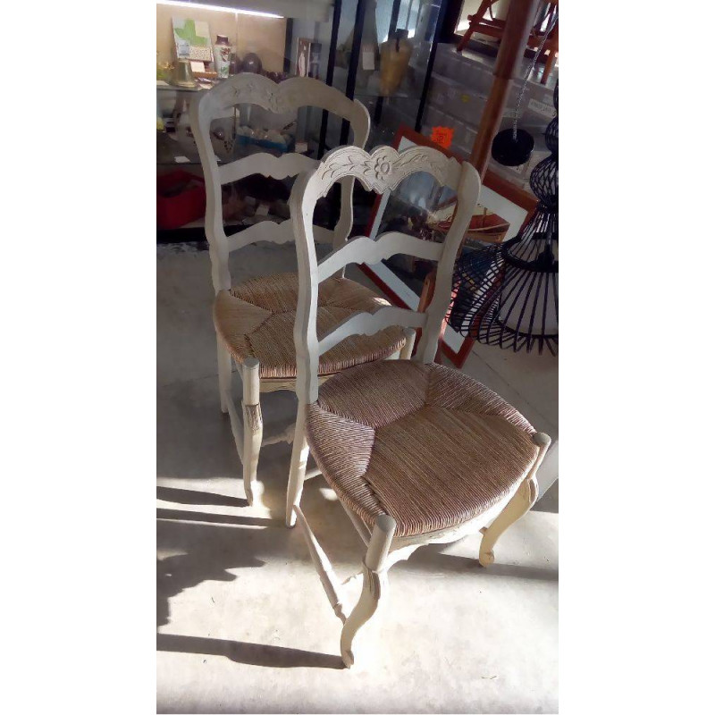 CHAISES PAILLÉES PATINÉES LA PAIRE