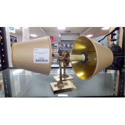 PAIRE D\'APPLIQUES AVEC...