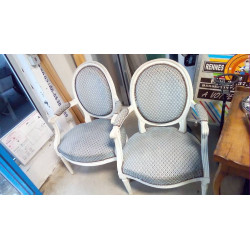 PAIRE DE FAUTEUILS ANCIENS...