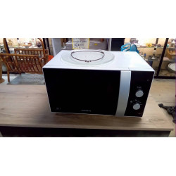 FOUR MICRO-ONDES SAMSUNG
