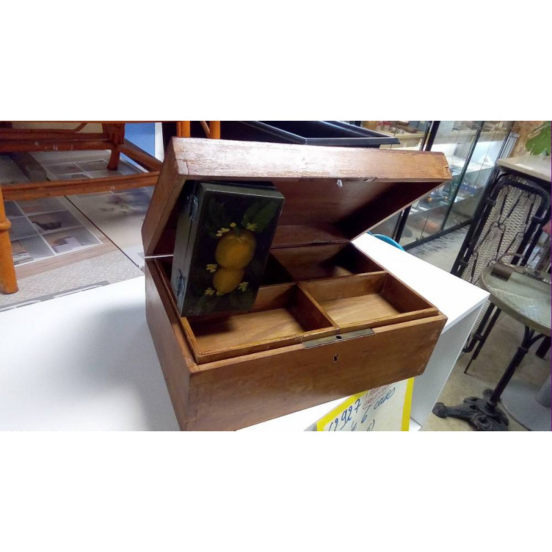 COFFRET BOIS AVEC COMPARTIMENT