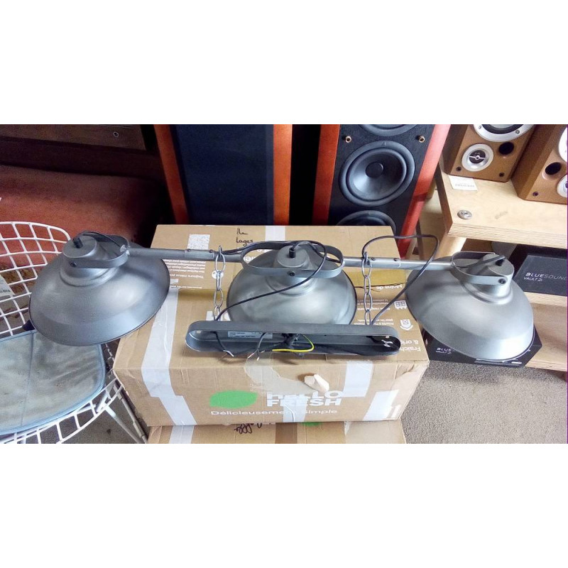 LUMINAIRE TOLE STYLE INDUSTRIEL