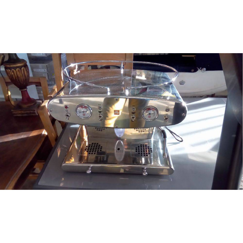 MACHINE À CAFÉ ILLY PRO  (POSS. 100 X/ JOUR)