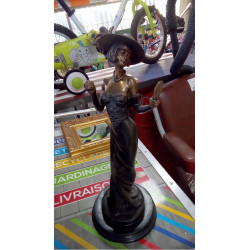 STATUETTE FEMME AU MIROIR