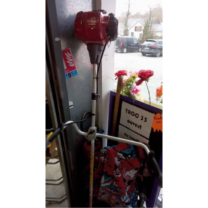 DEBROUSSAILLEUSE THERMIQUE HONDA 4 TPS UMK450E (VALEUR + 600€)
