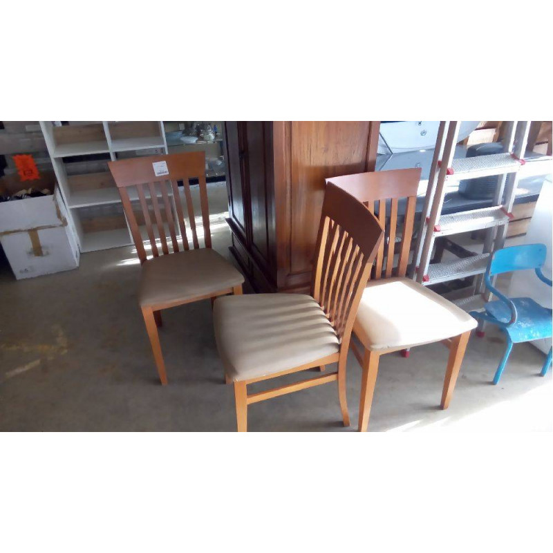 LOT DE 3 CHAISES