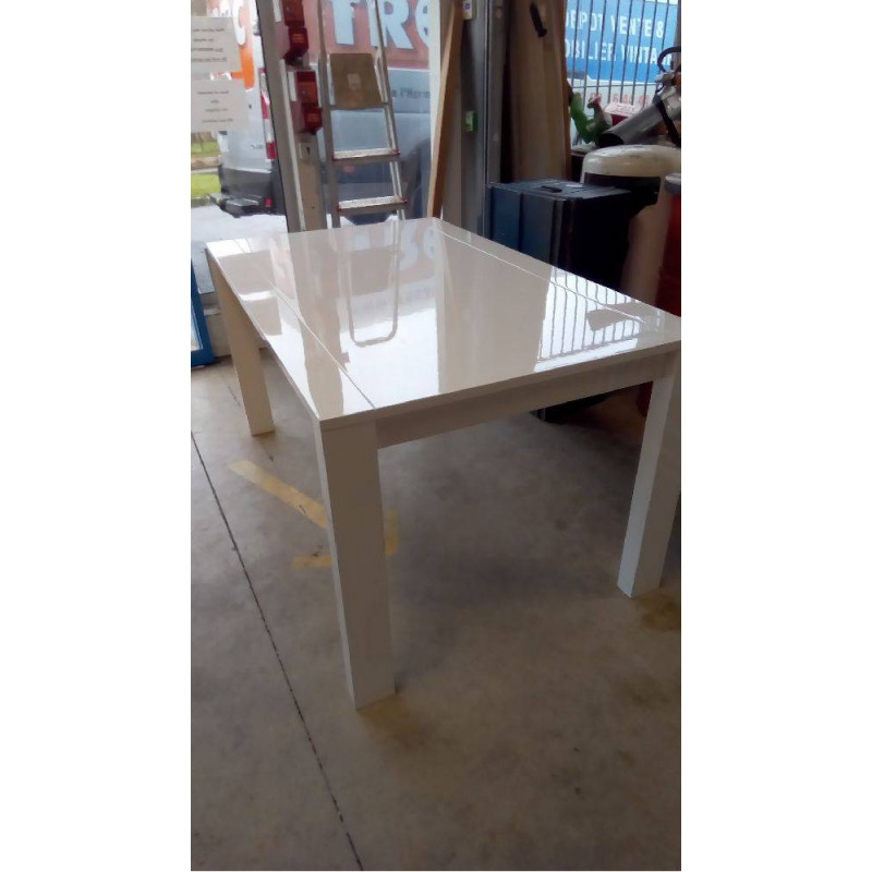 TABLE BLANCHE LAQUÉE 1 ALLONGE INTERNE (FORMANT CARRÉ)