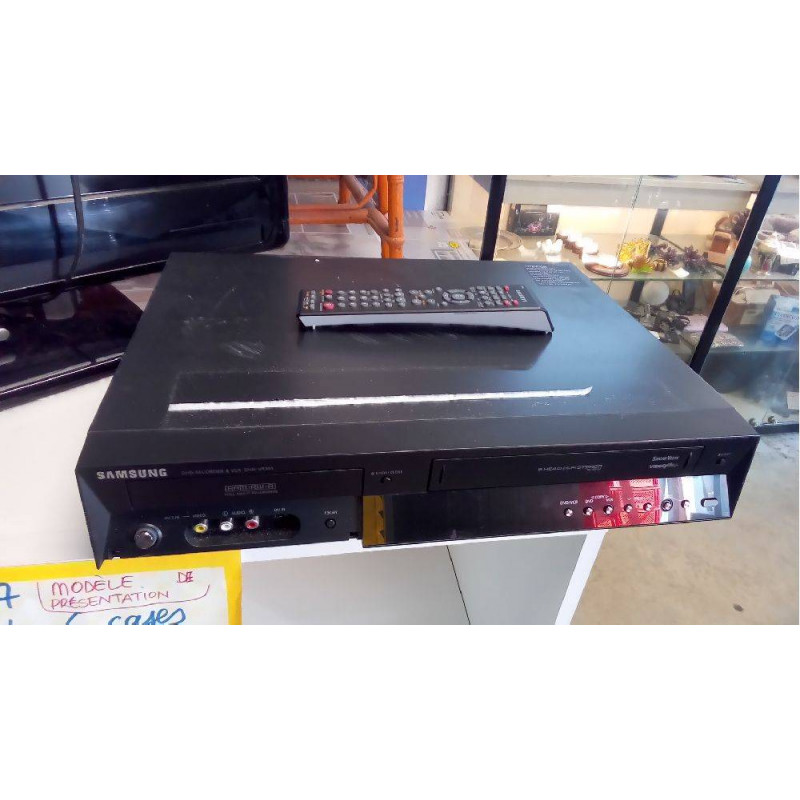 LECTEUR CONVERTISSEUR DVD VHS