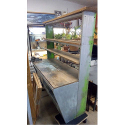 ÉTABLI FUTURISTE ARTISANAL