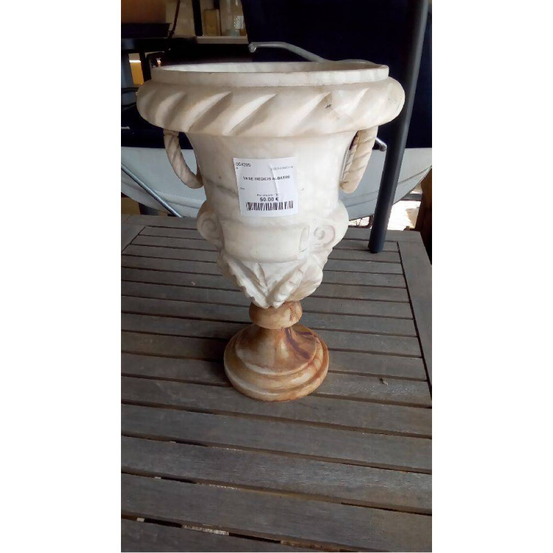 VASE MEDICIS ALBATRE