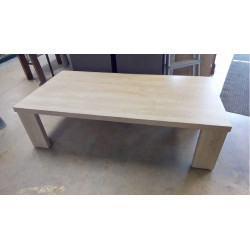 TABLE BASSE MODERNE