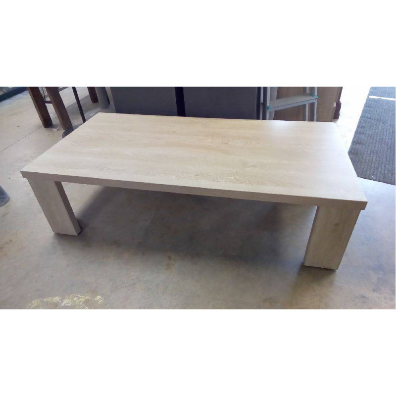 TABLE BASSE MODERNE