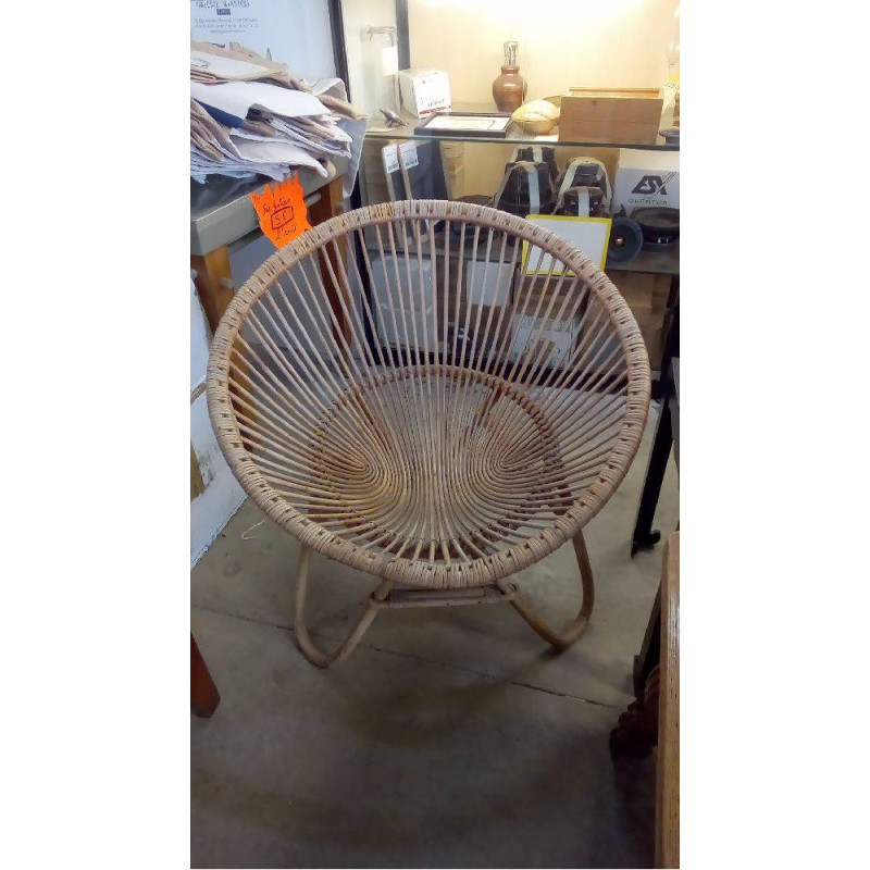 TRÈS JOLI FAUTEUIL ROTIN