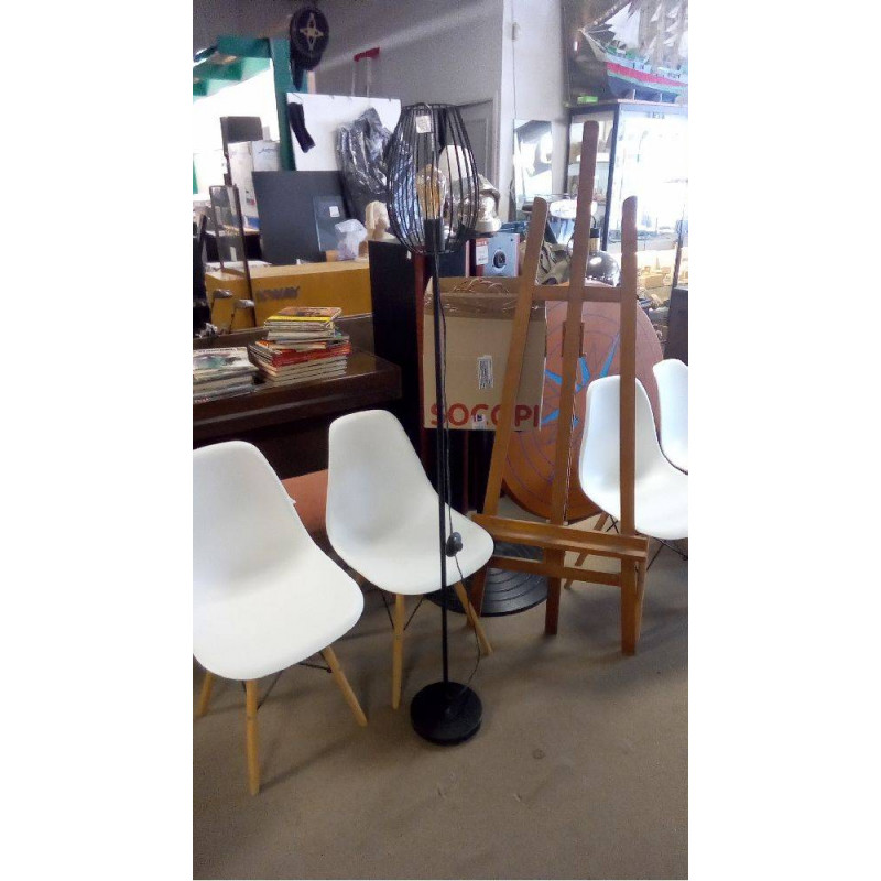 LAMPADAIRE NOIR