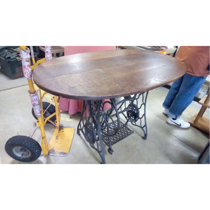 TABLE MAC SPARK DESSUS CHÊNE OVALE