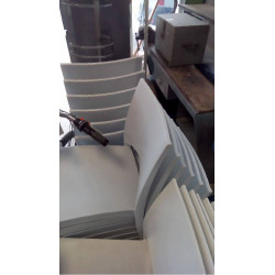 LOT DE 6 CHAISES BLANCHES...