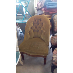 FAUTEUIL CRAPAUD CAPITONNÉ
